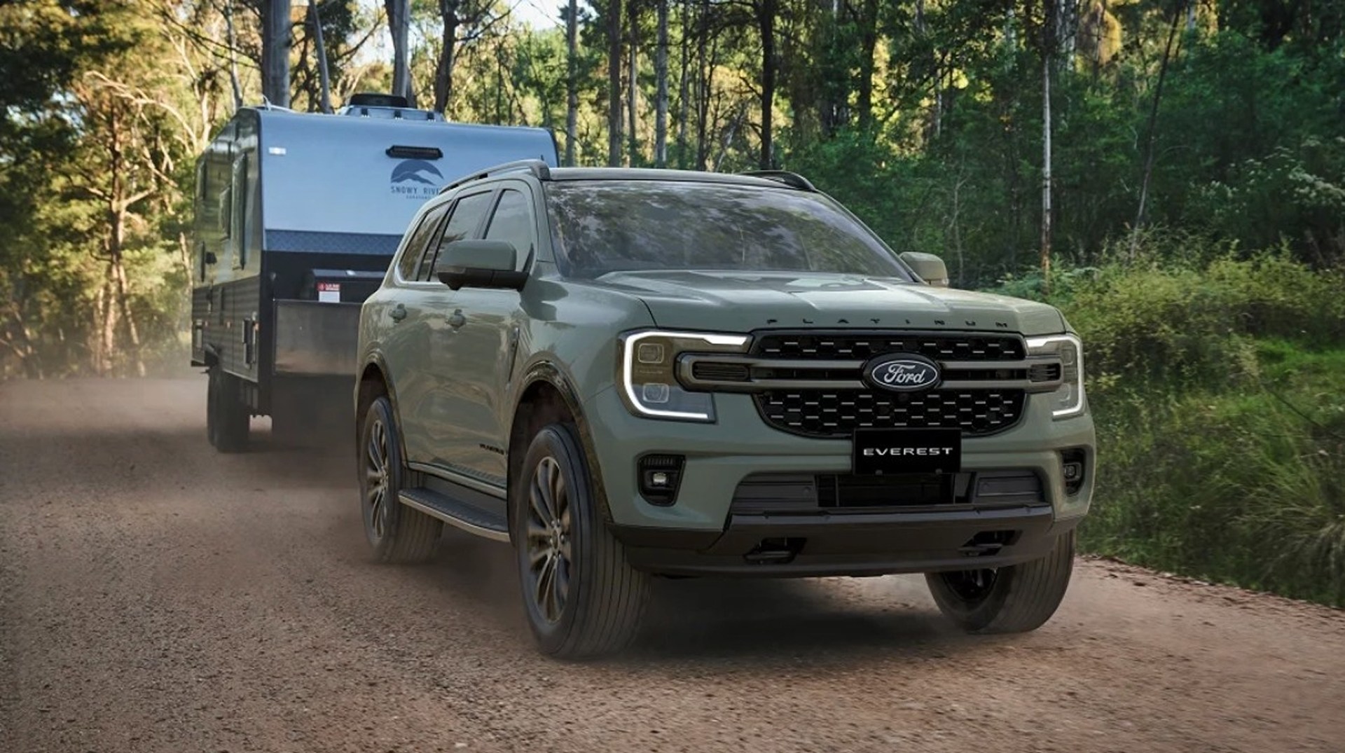 Ford Everest 2.3L EcoBoost: Máy Xăng Có Hơn Máy Dầu Không?