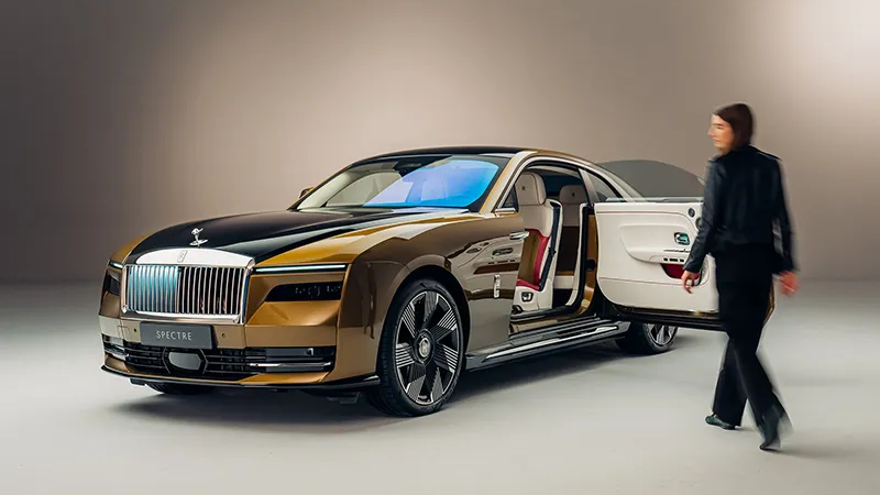 Người giàu không mặn mà với xe siêu sang chạy điện: Rolls-Royce Spectre phải giảm giá