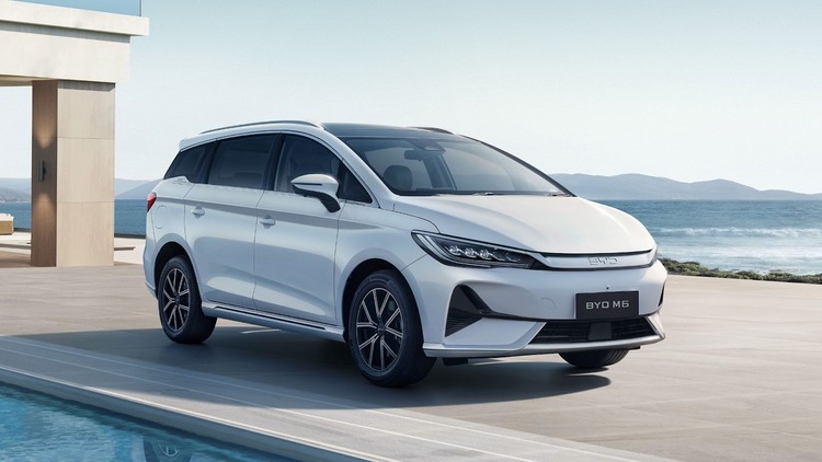 Bất chấp giá xăng dầu biến động, BYD M6 giúp chủ xe đầu tư thông minh và bứt tốc lợi nhuận