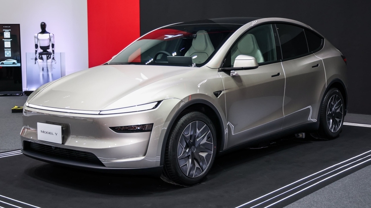 Tesla Model Y L chào sân Đông Nam Á: Biến thể 6 chỗ ngồi, tầm vận hành 