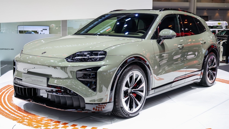 Porsche Cayenne Electric 2026 trình làng tại Thái Lan: Mạnh tới 1.156 mã lực, giá từ 4,8 tỷ đồng