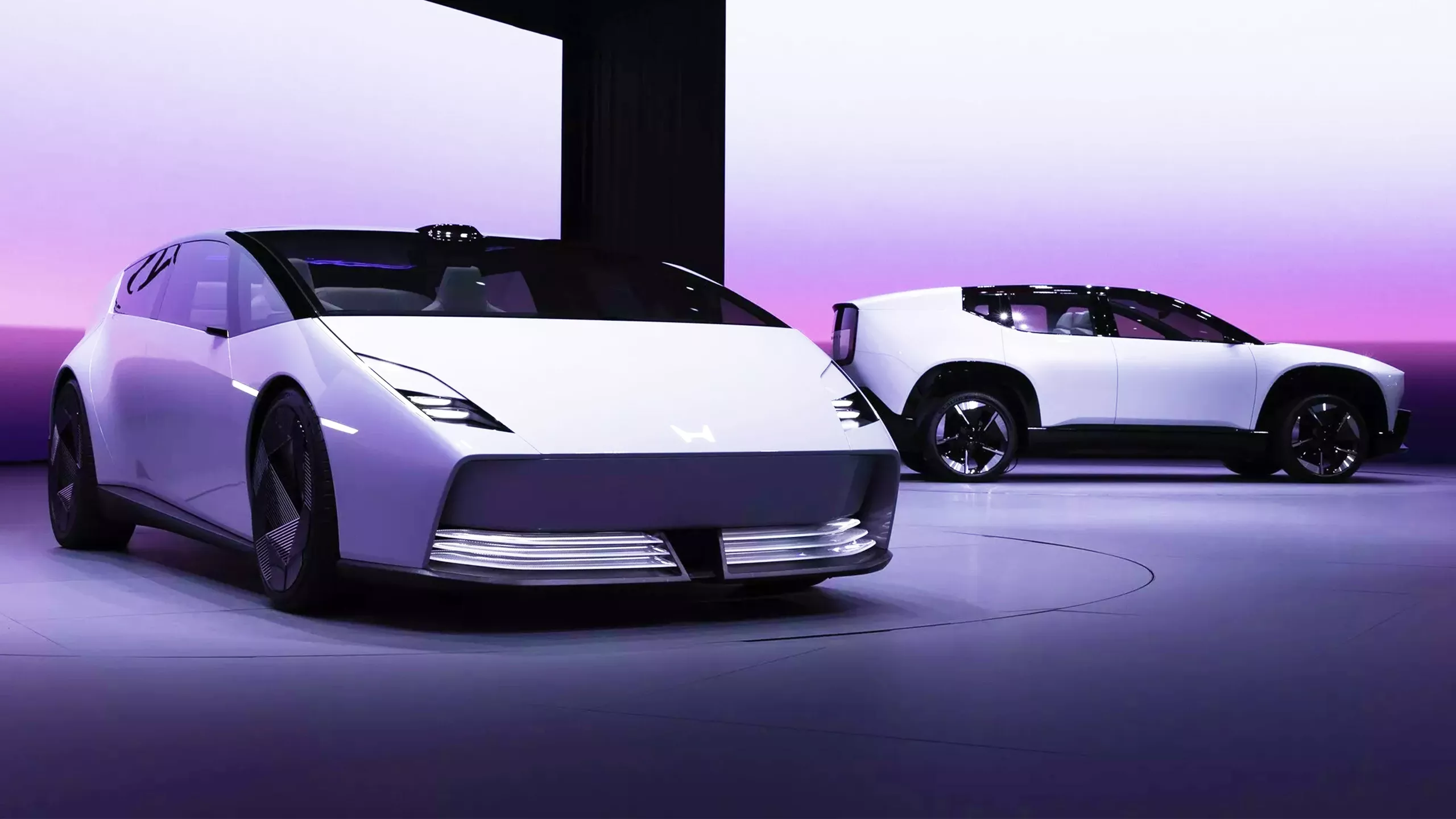 Sau cú quay xe với xe điện, Honda đối mặt với 