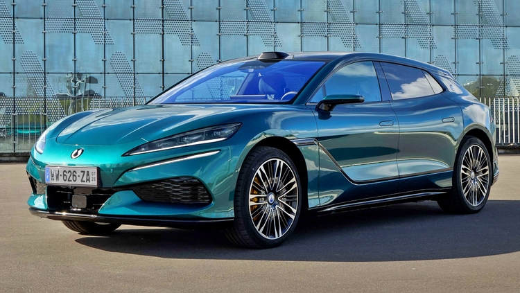 Denza Z9GT chào sân châu Âu: Công suất 