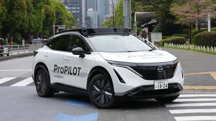 Hệ thống lái tự động AI Drive của Nissan chứng minh lái xe rảnh tay không còn là viễn tưởng