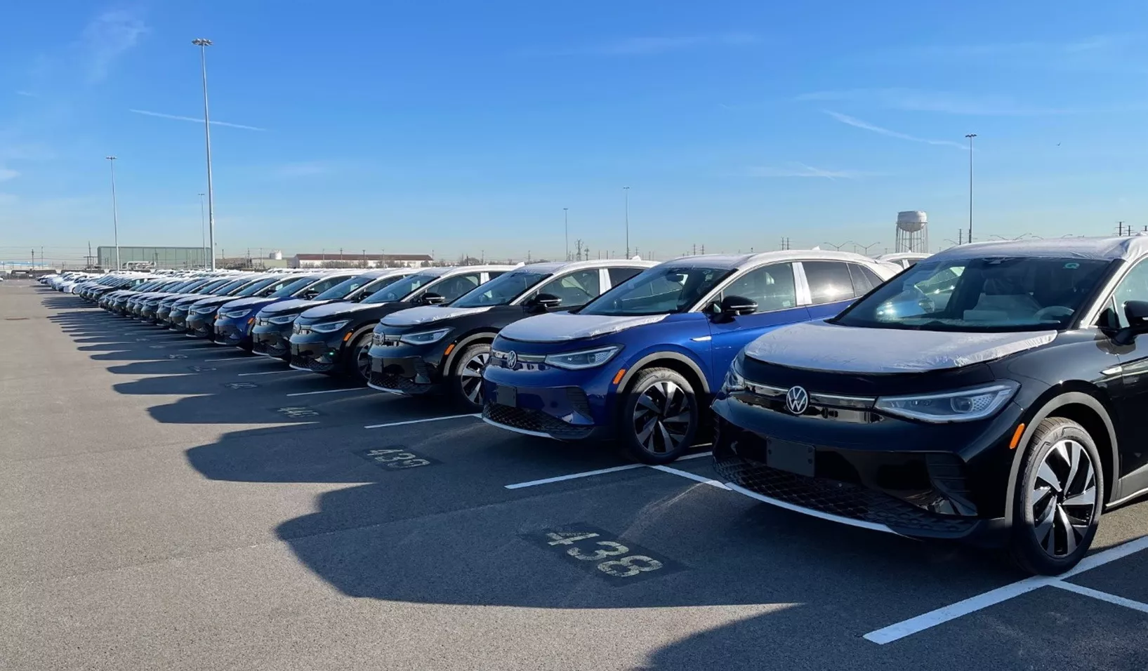 Volkswagen đối mặt vấn đề thừa công suất, mất thị phần và kịch bản bán nhà máy cho đối thủ Trung Quốc