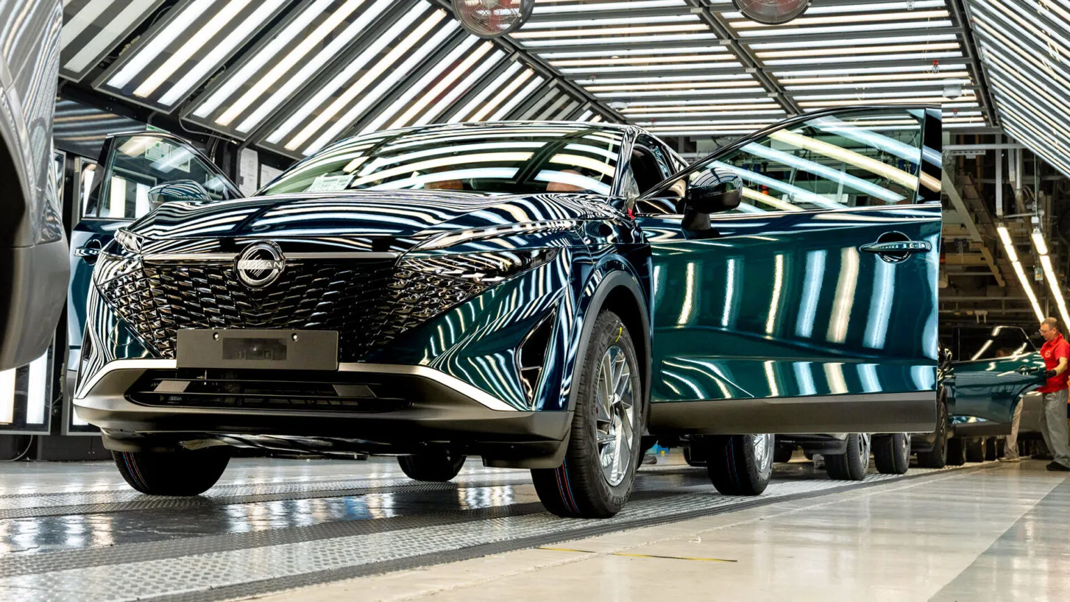 Nissan tiếp tục thu hẹp quy mô để sinh tồn tại châu Âu: Nhường nhà máy cho hãng xe Trung Quốc?